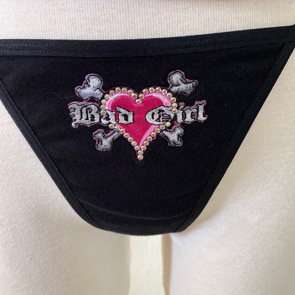 Bad Girl Set - Picture 3 of 12